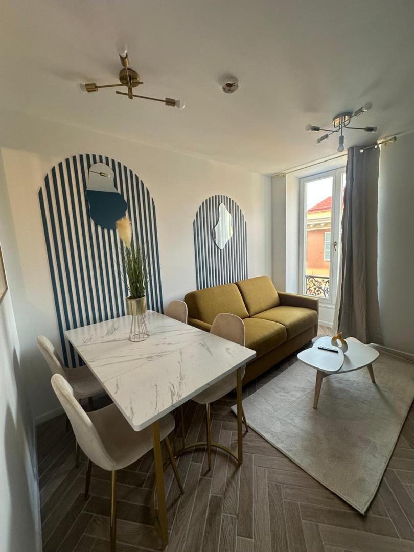 Moon - 42 Appartement *